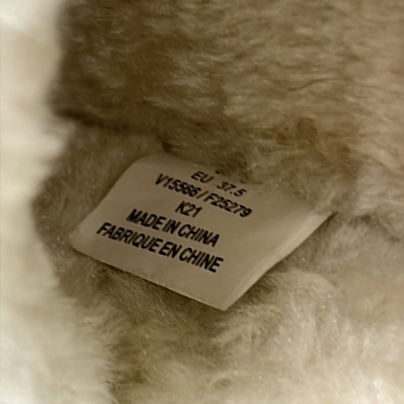 NEW Lands End Women’s Suede Leather Moccasin Slippers Size 7 - Picture 8 of 8